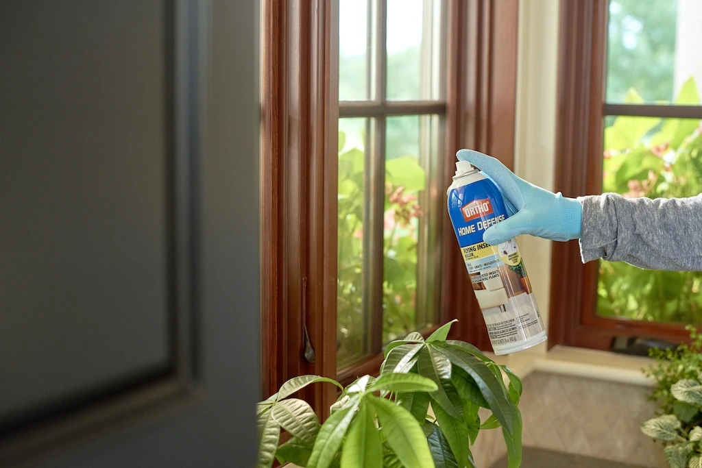 Ortho® Home Defense® Flying Insect Killer - 16 oz 4 Ortho® Home Defense® Flying Insect Killer - 16 oz - Image 2