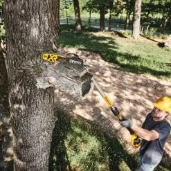 DeWalt 20V MAX* XR Cordless Pole Saw Kit -Home Tools Sales 2024 dcps620m1 6